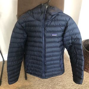 PATAGONIA Navy Down Jacket- Men’s Medium